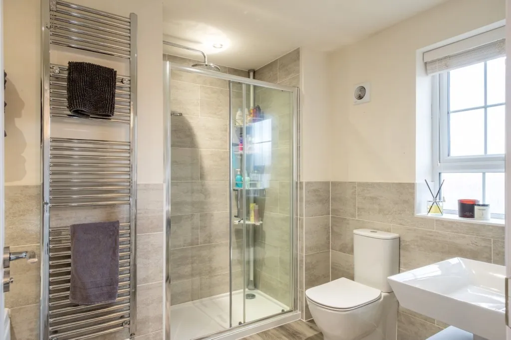 Evans Road, East Leake, LE12, photo 12