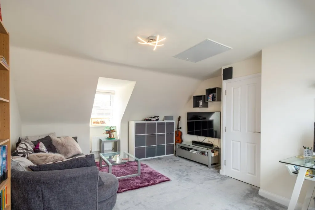 Evans Road, East Leake, LE12, photo 19
