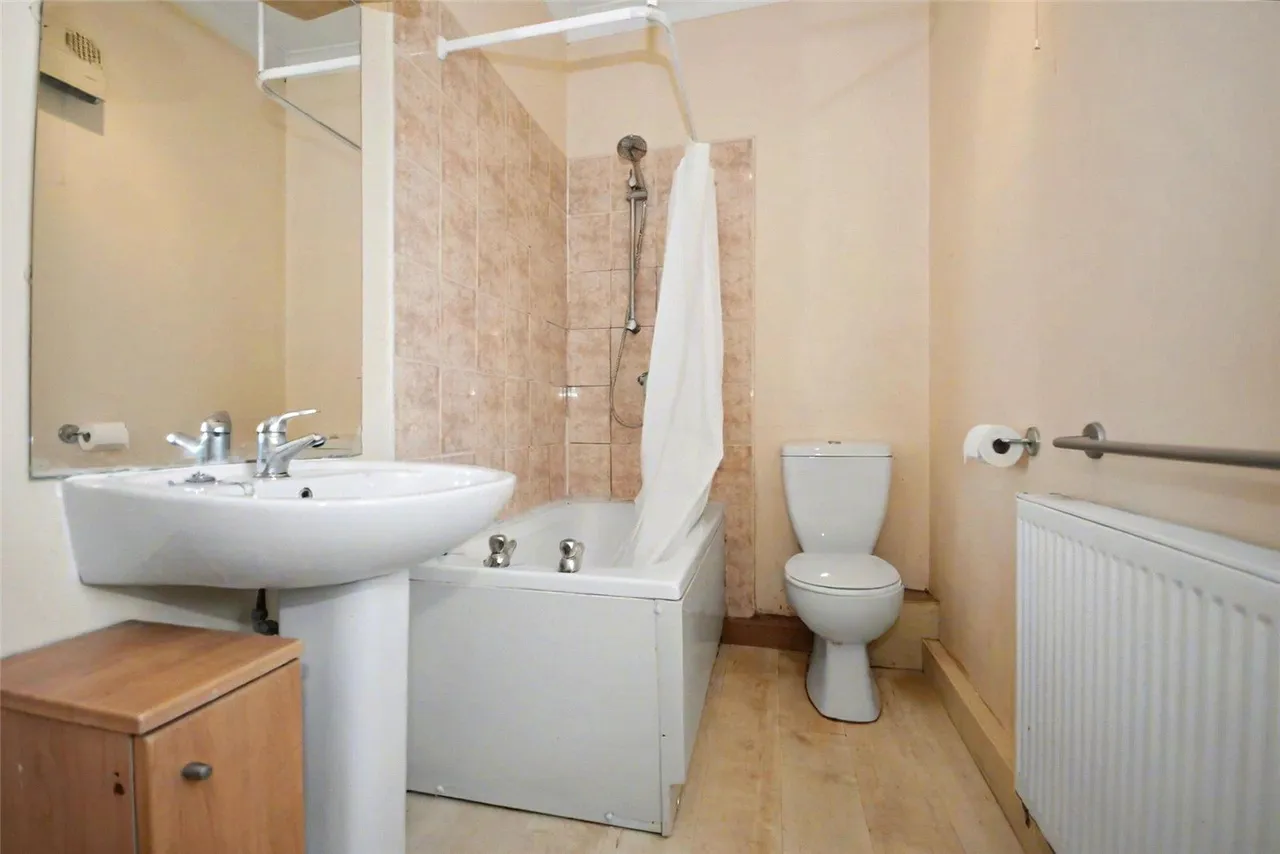 Low Moor Side Lane, Leeds, LS12, photo 11