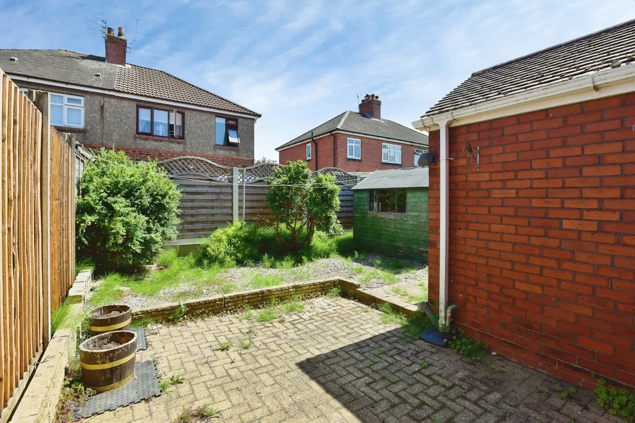 Moorfield Avenue, Biddulph, Stoke-on-Trent, Staffordshire, ST8, photo 19