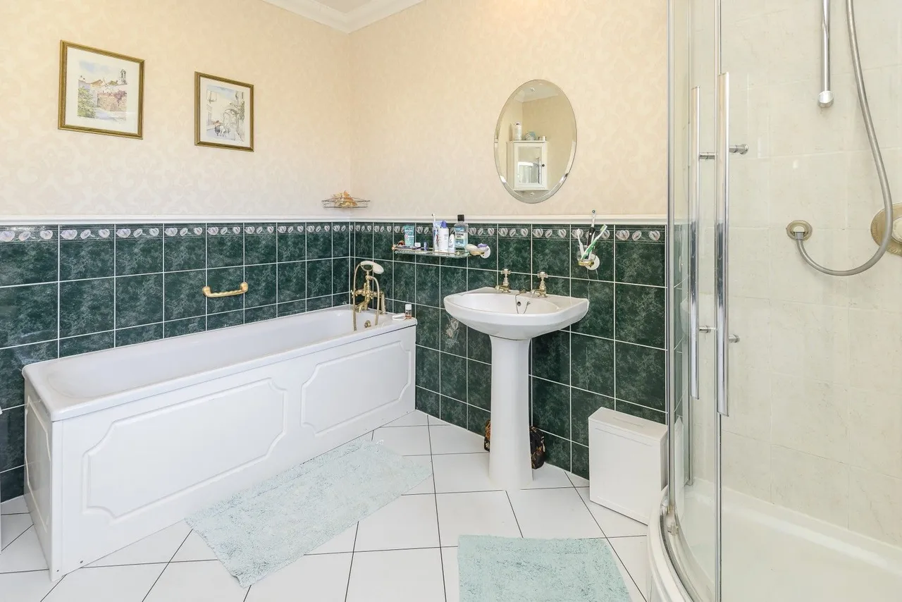 Austenway, Gerrards Cross, Bucks, SL9 8NN, photo 8