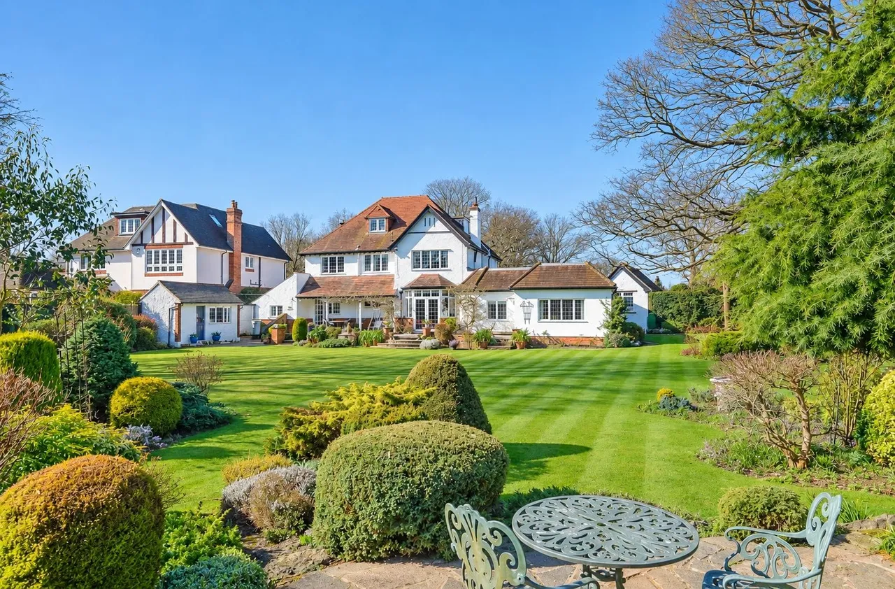 Austenway, Gerrards Cross, Bucks, SL9 8NN, photo 2