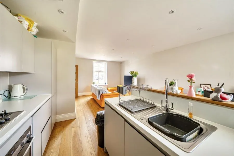 Building Trenchard Lane, Bicester, OX27, photo 5