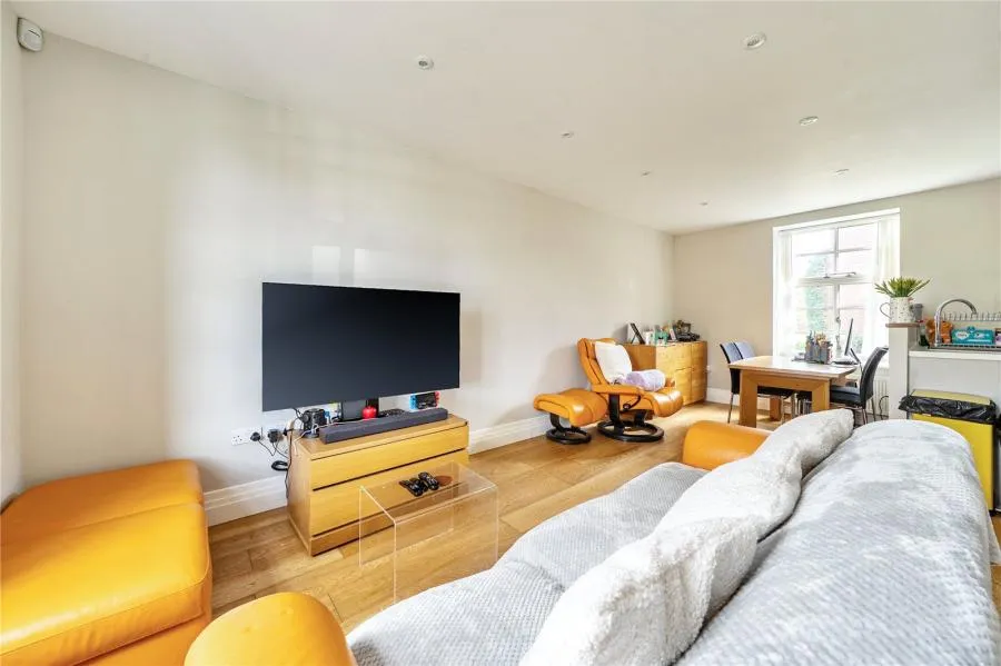 Building Trenchard Lane, Bicester, OX27, photo 9