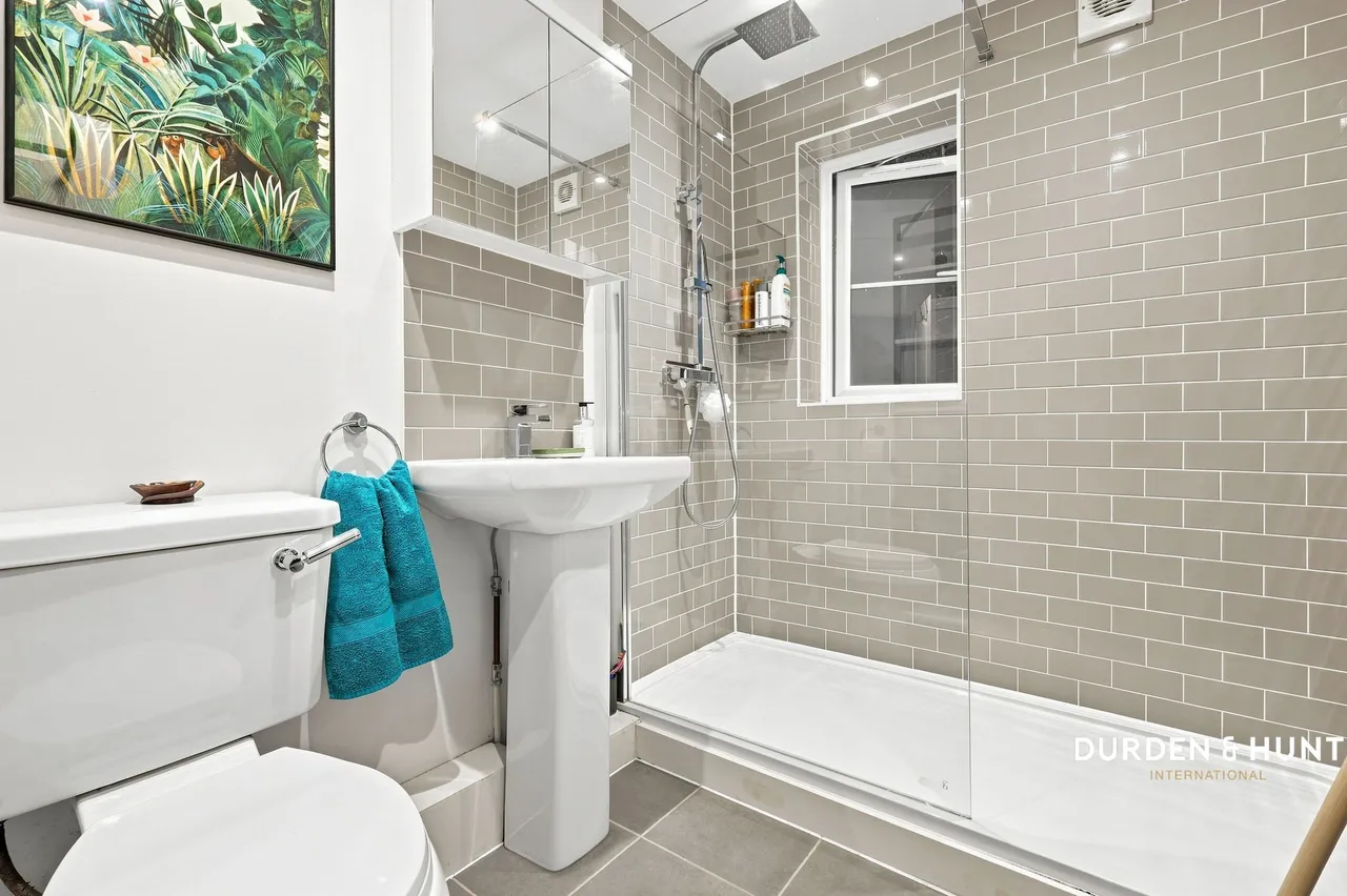 Rose Avenue, South Woodford, E18, photo 8