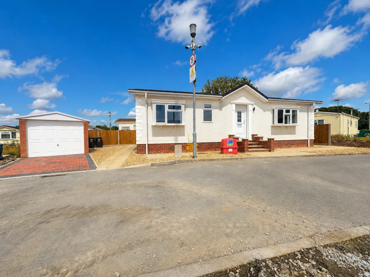 2 bed property for sale, Pound Road, Beccles