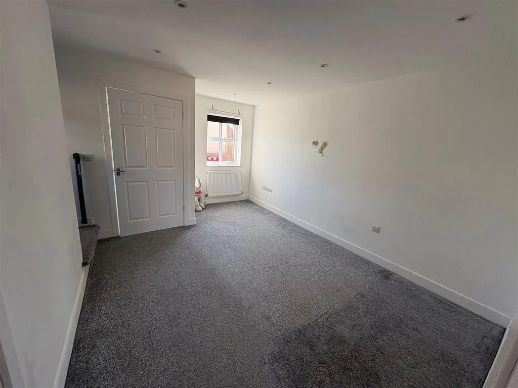 Chalk Road, Stainforth, Doncaster, photo 4