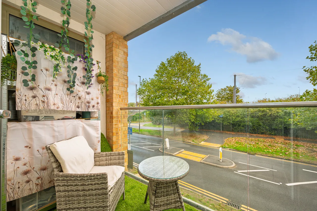 Flat 1, 13 Trobridge Parade, London, photo 8