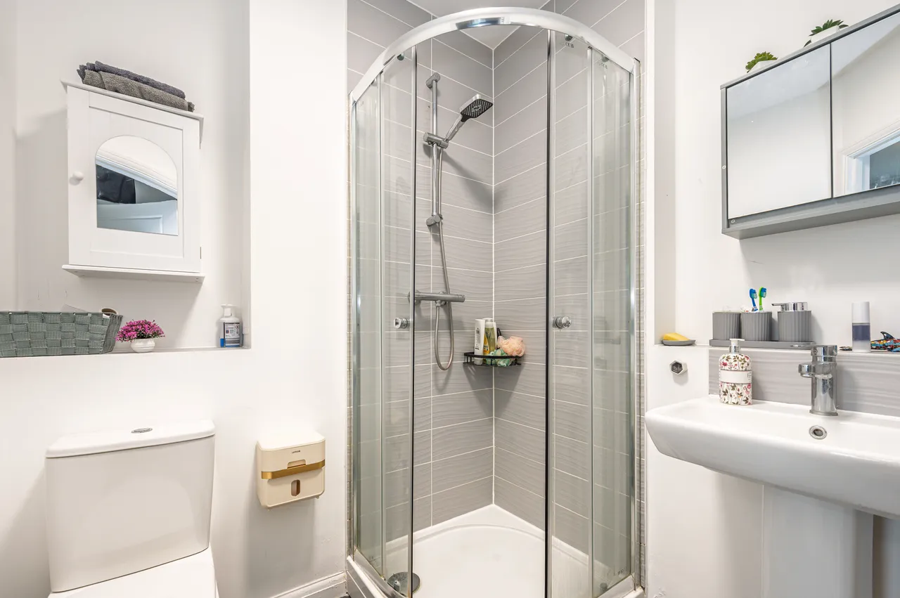 Flat 1, 13 Trobridge Parade, London, photo 7