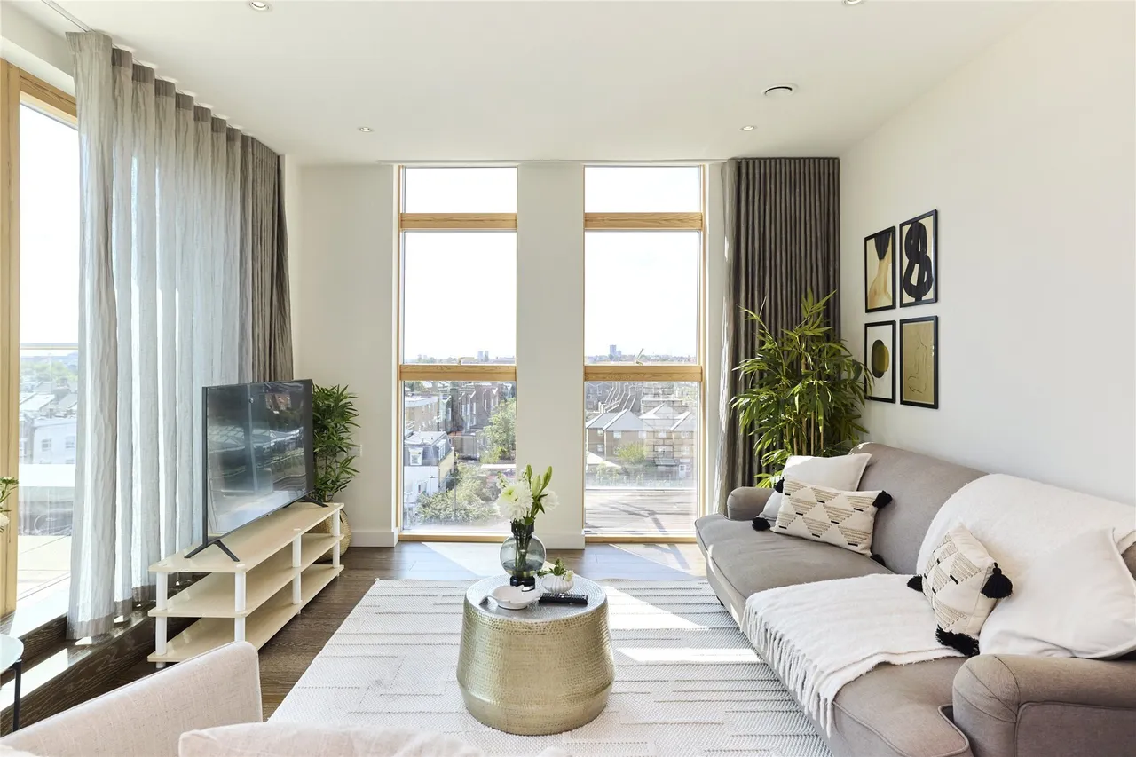 Salusbury Road, London, NW6, photo 5