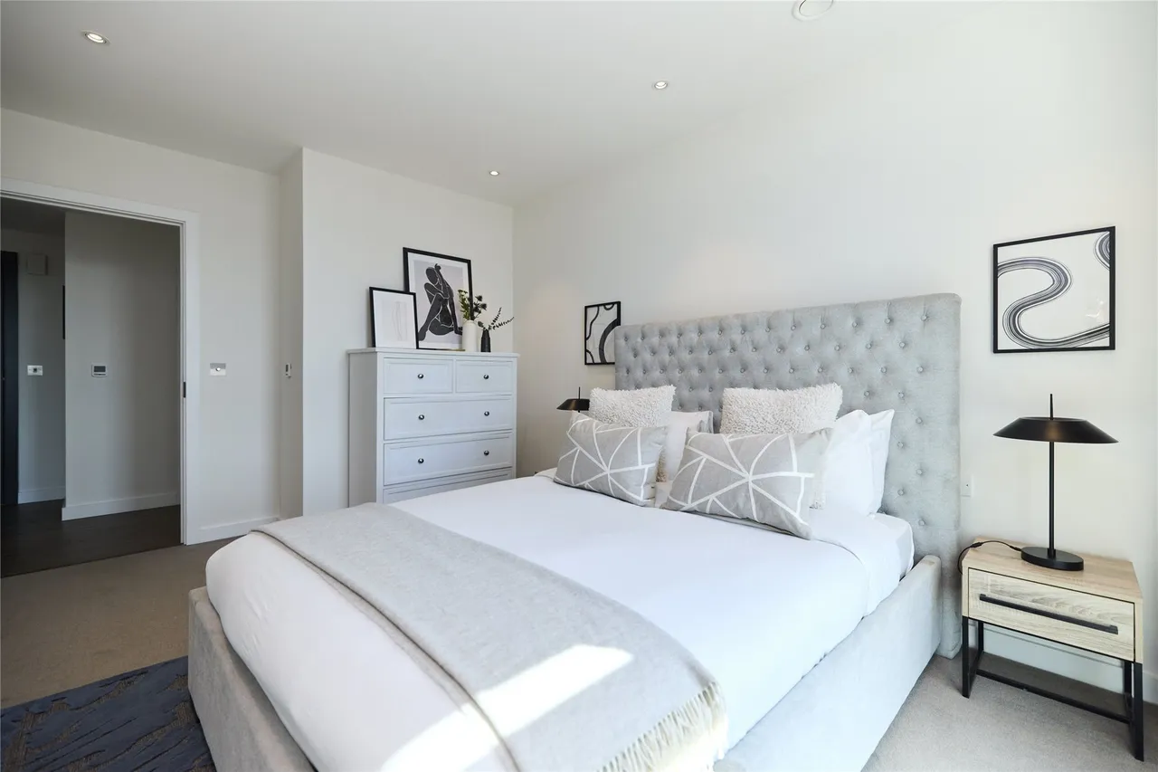 Salusbury Road, London, NW6, photo 3