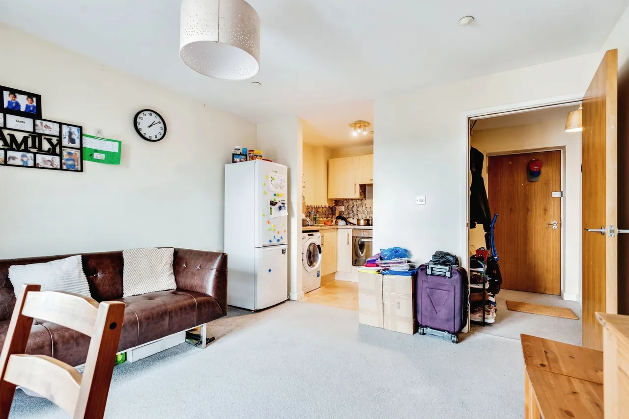 Wellington Street, Swindon, Wiltshire, SN1, photo 4