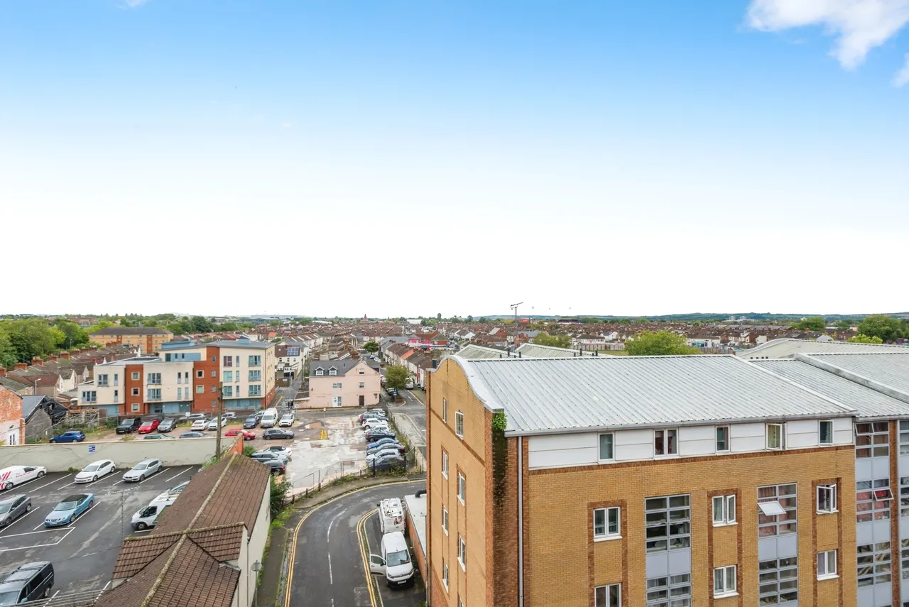 Wellington Street, Swindon, Wiltshire, SN1, photo 7