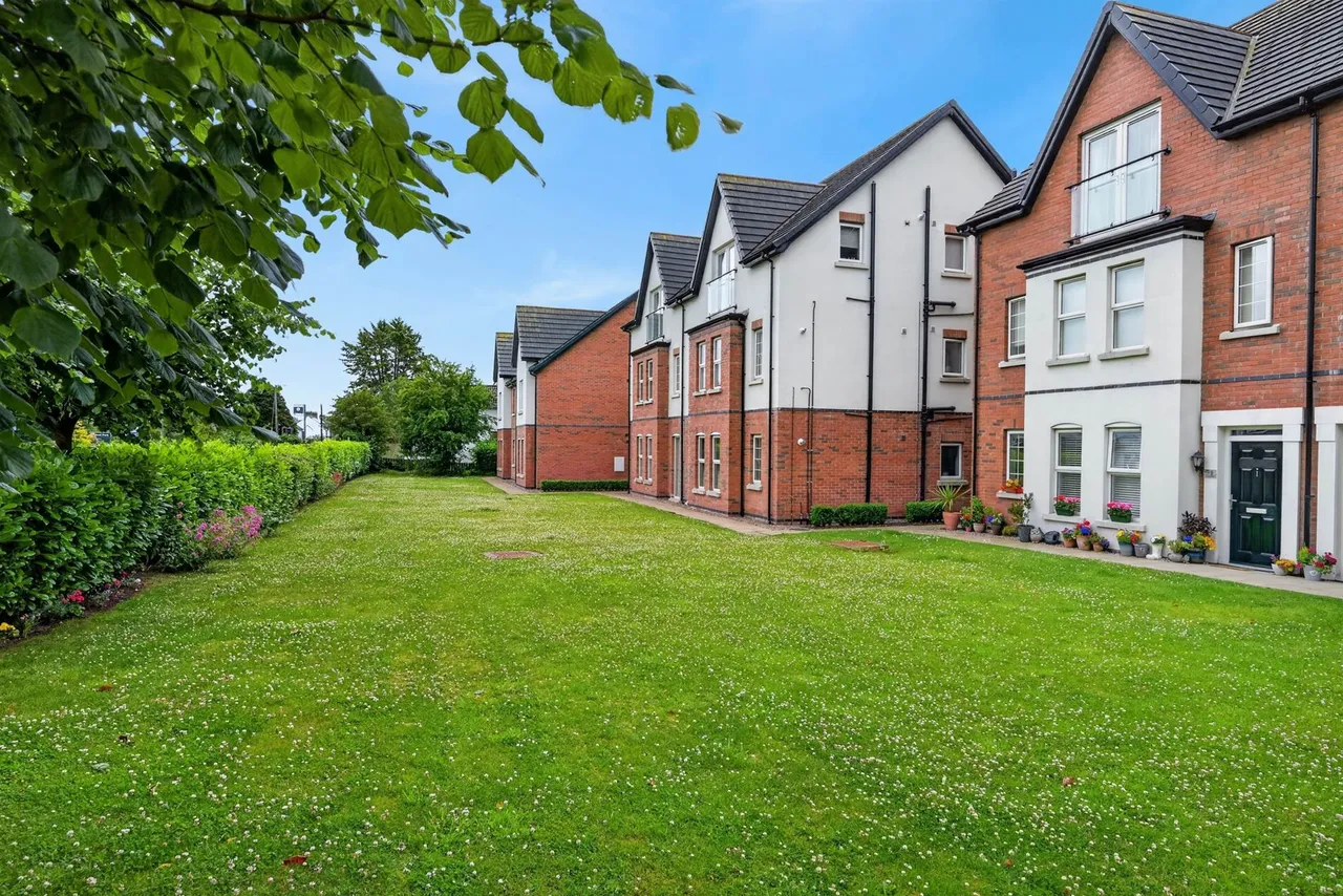 Loughan Hall, Dundonald, BT16, photo 4
