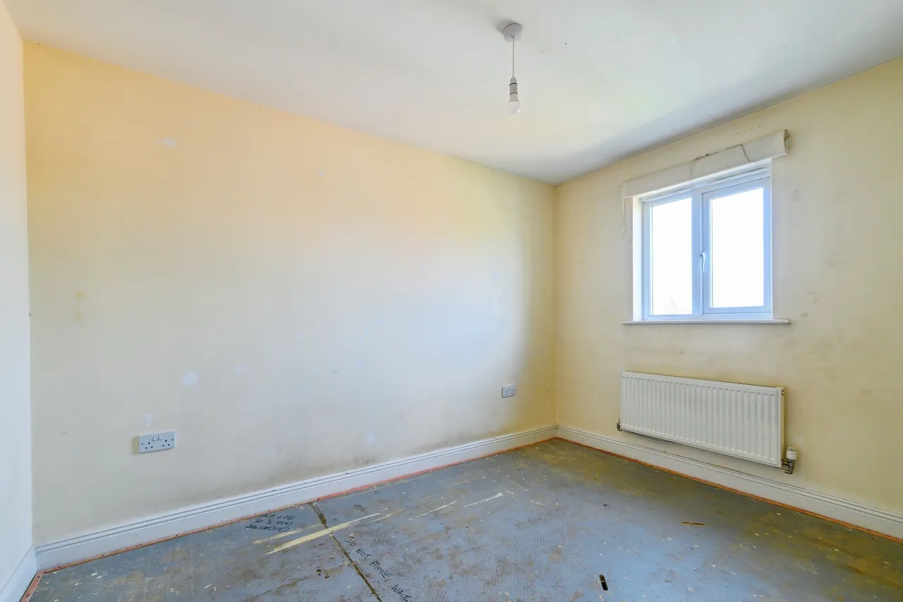 Tangmere Avenue, Heywood, photo 7