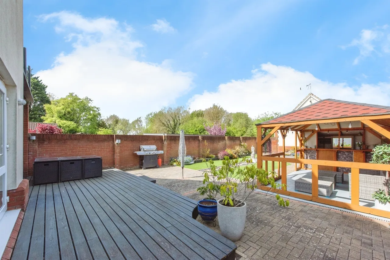 Turnpike Lane, Red Lodge, BURY ST. EDMUNDS, photo 7