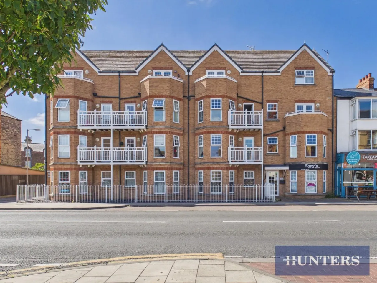 2 bed flat for sale — Promenade, Bridlington