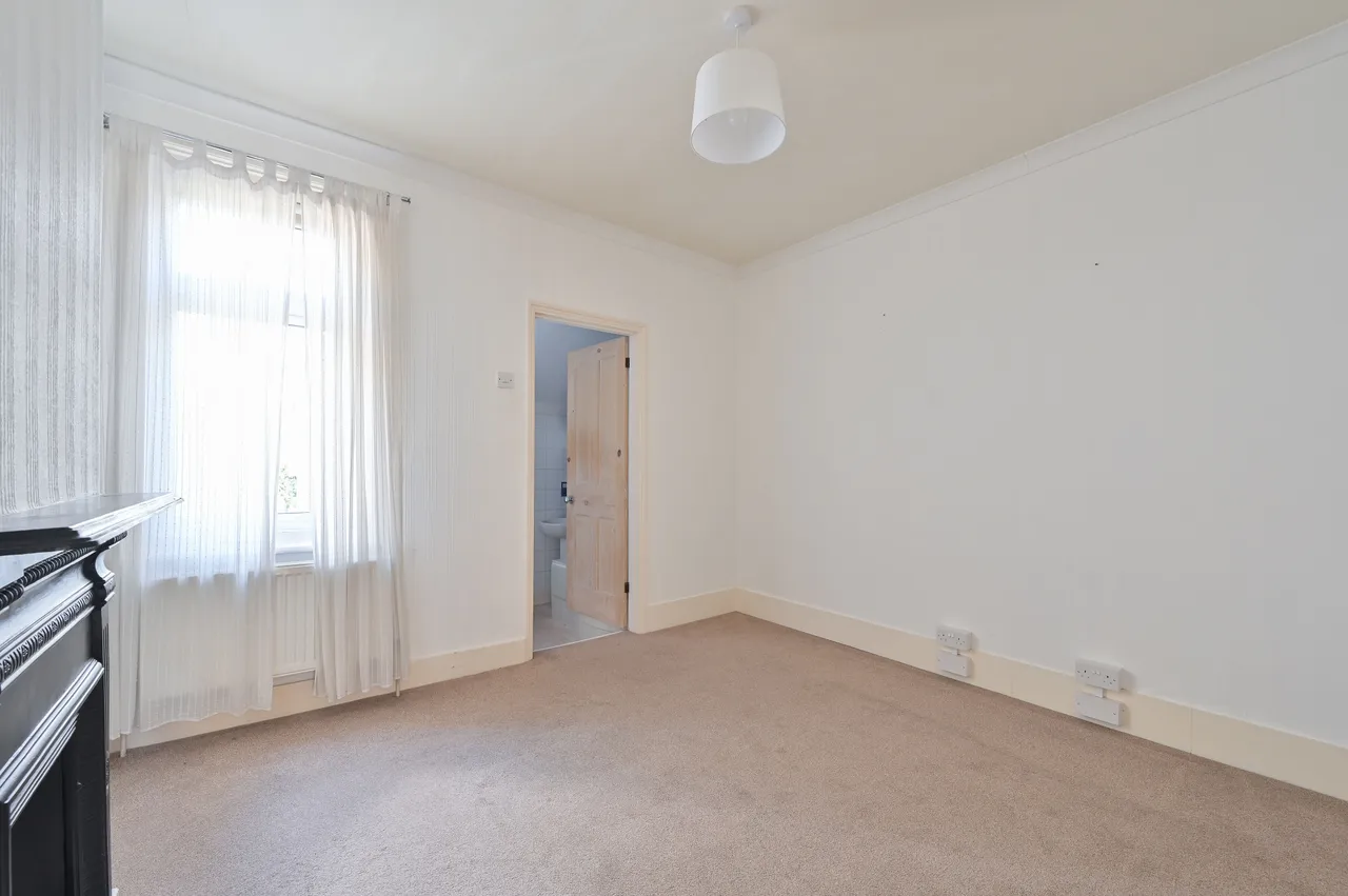 34 Garfield Street, Watford, photo 12