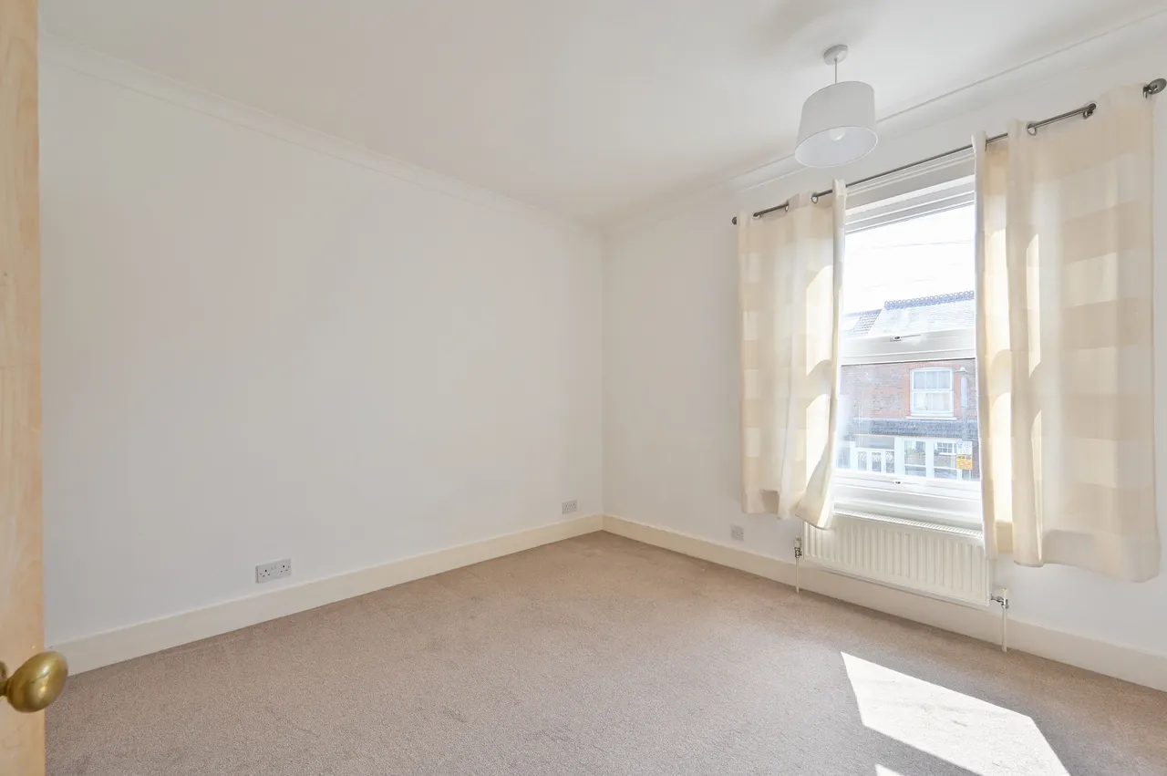 34 Garfield Street, Watford, photo 8