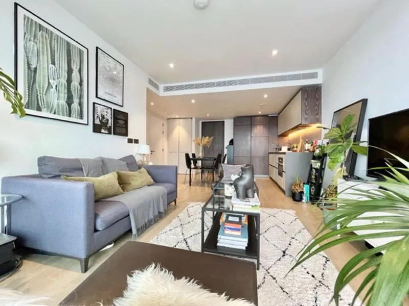 1 bed flat to rent — Aurora Gardens, London SW11 8ED