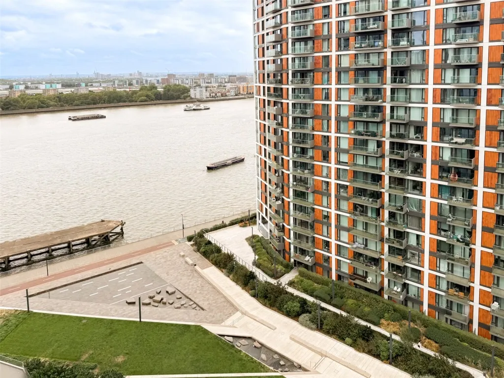 Brigadier Walk, Woolwich, SE18, photo 8