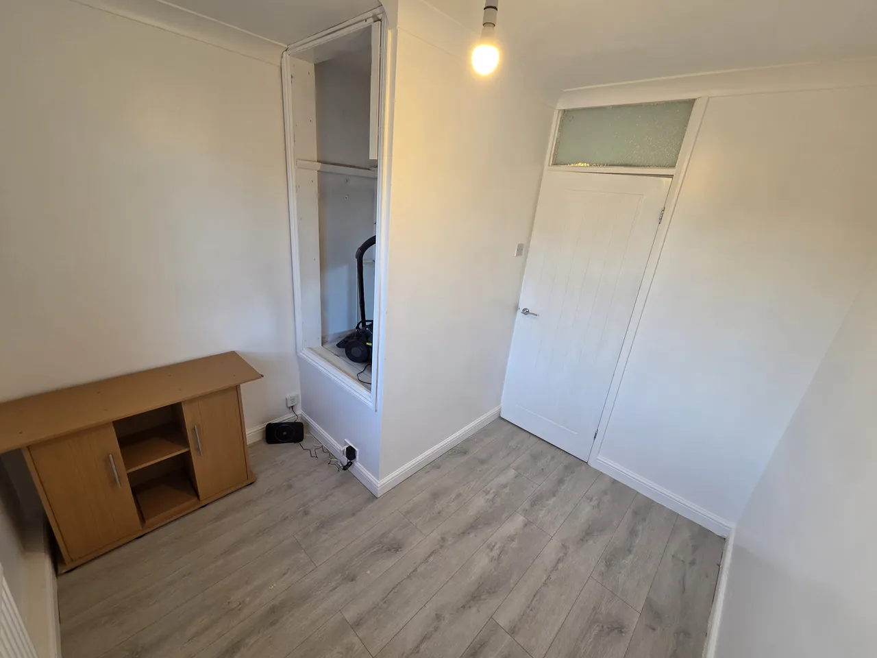 Williton Road, LU2, photo 16