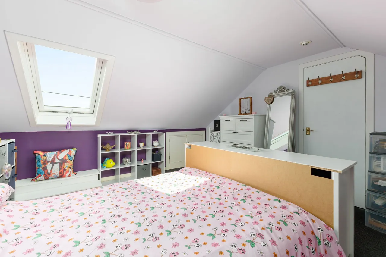 Morris Bank, Old Deans Road, Bathgate, photo 11