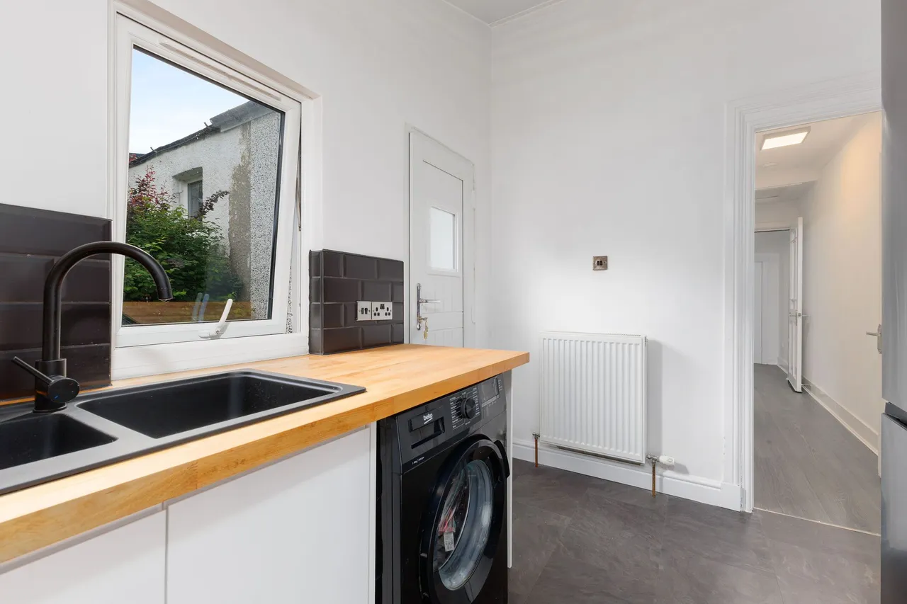 Morris Bank, Old Deans Road, Bathgate, photo 9