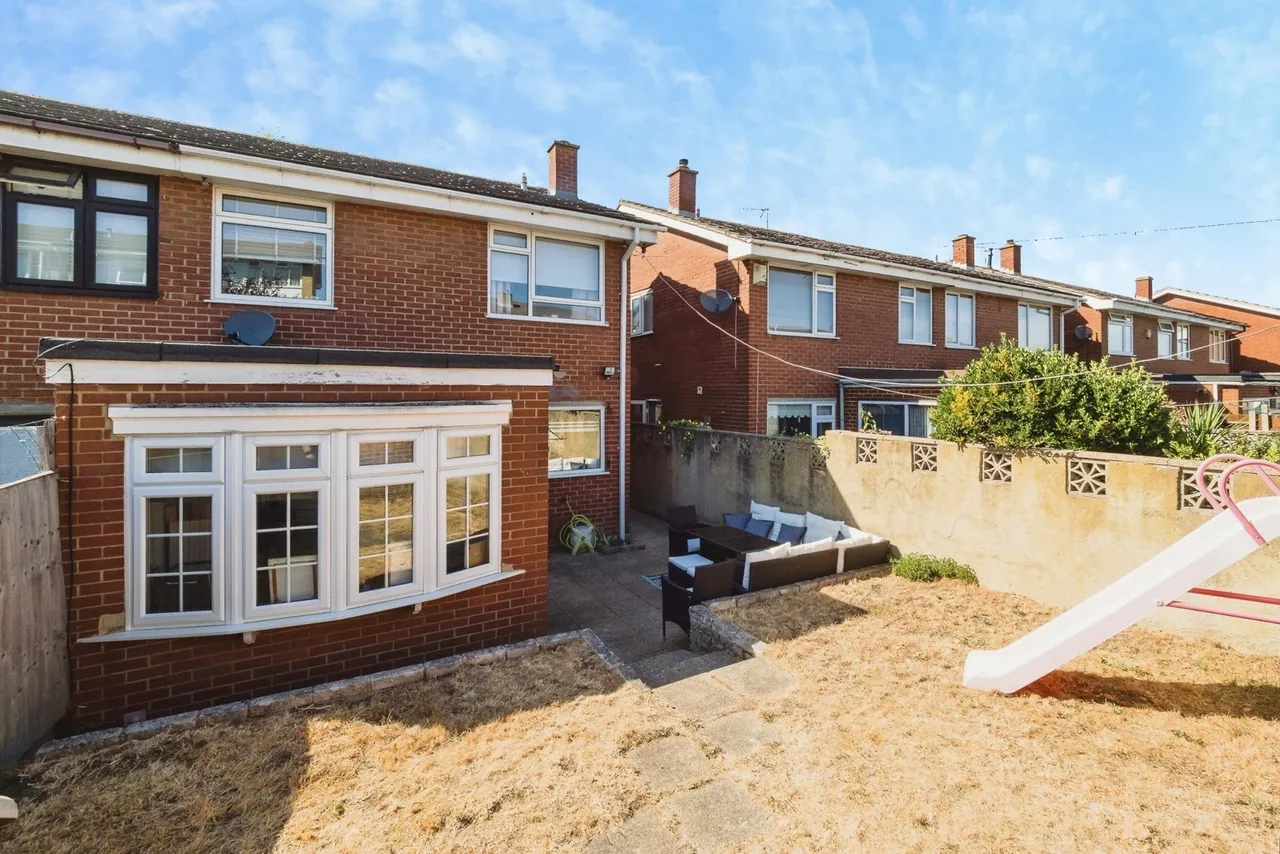 Upper Rainham Road, Hornchurch, RM12, photo 17