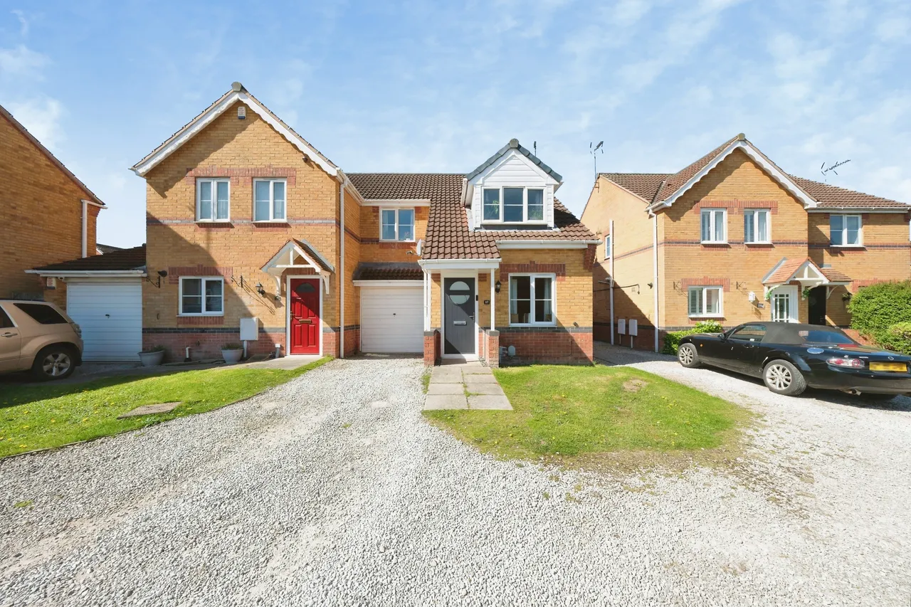 Sycamore Avenue, Creswell, S80, photo 3