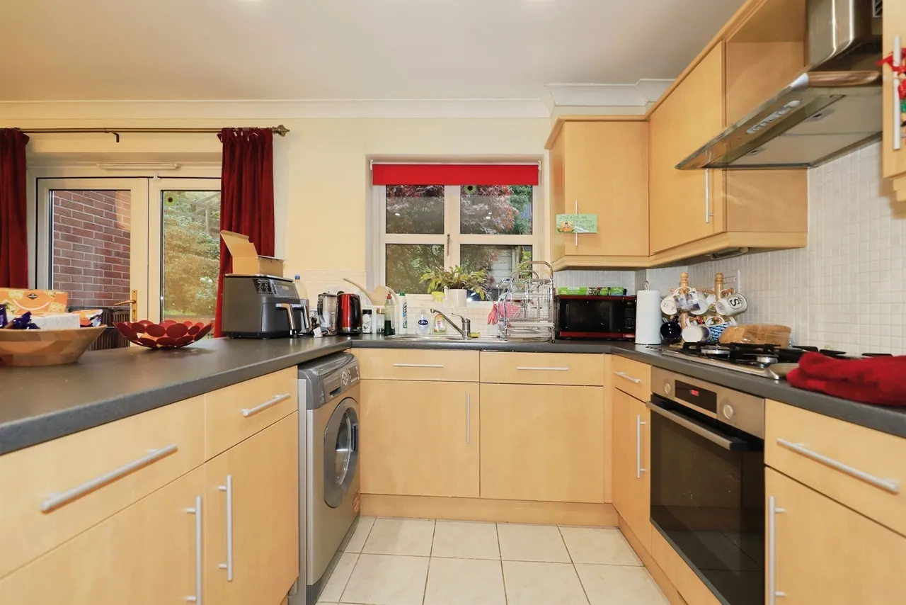 Ray Mercer Way, Kidderminster, DY10, photo 8