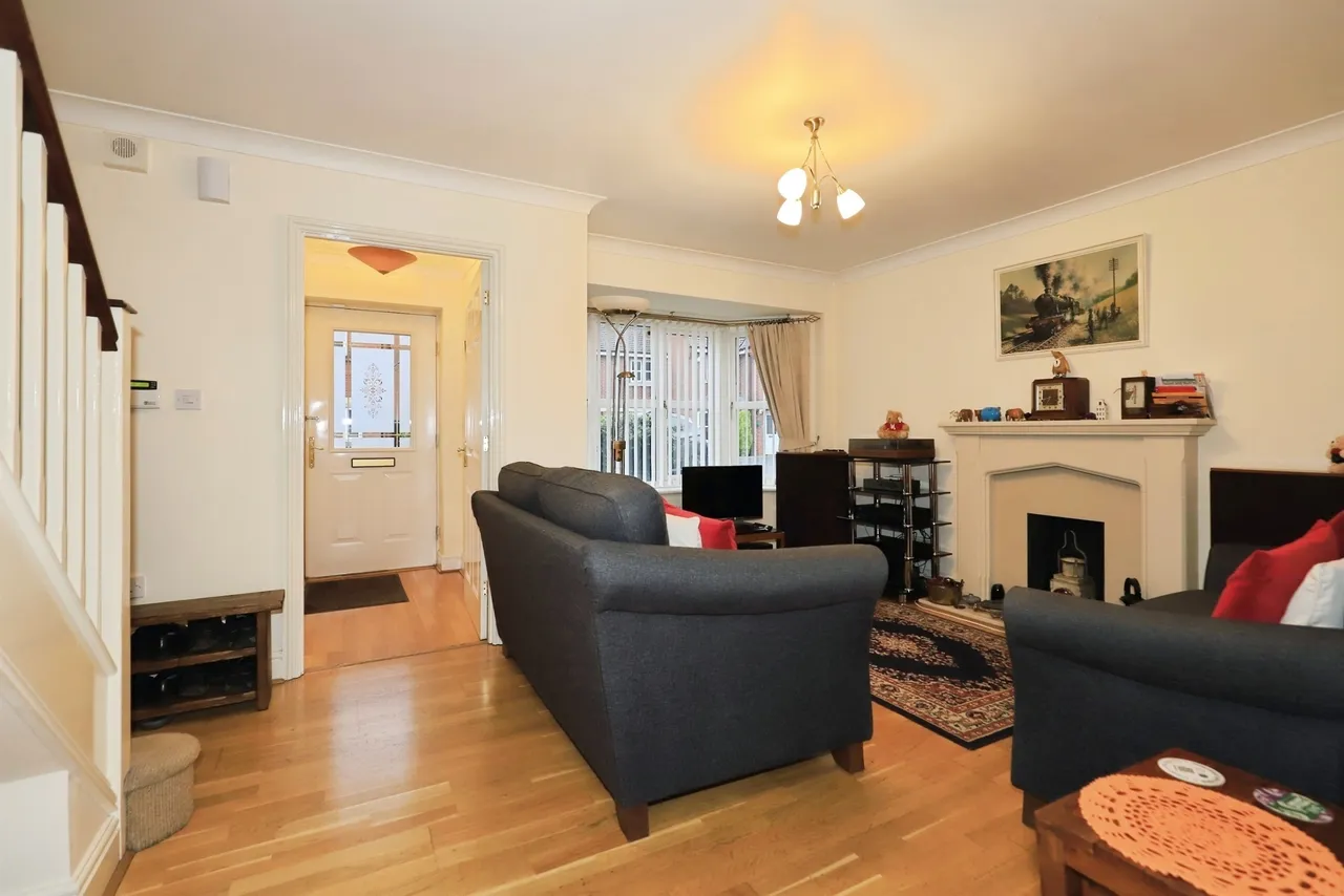 Ray Mercer Way, Kidderminster, DY10, photo 2