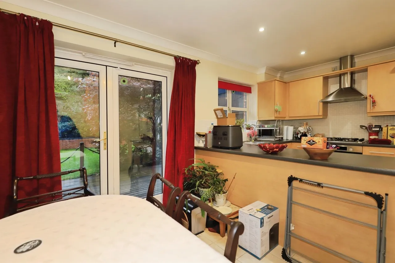 Ray Mercer Way, Kidderminster, DY10, photo 3