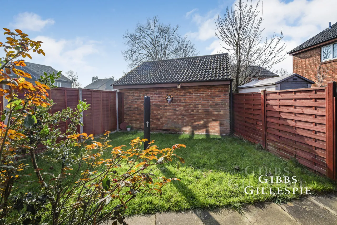 Hindhead Close, Hillingdon Fees Apply, UB8, photo 12