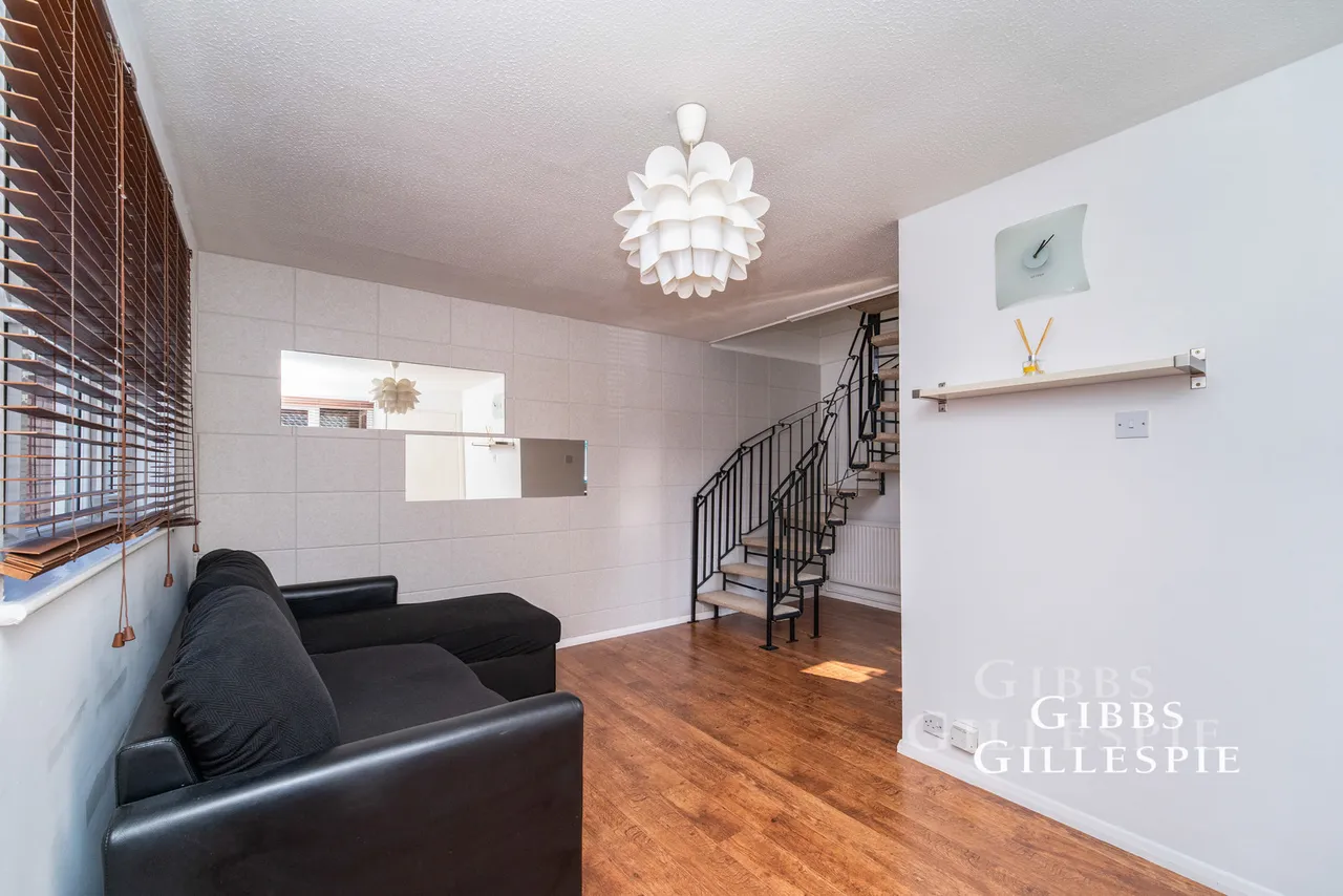 Hindhead Close, Hillingdon Fees Apply, UB8, photo 6
