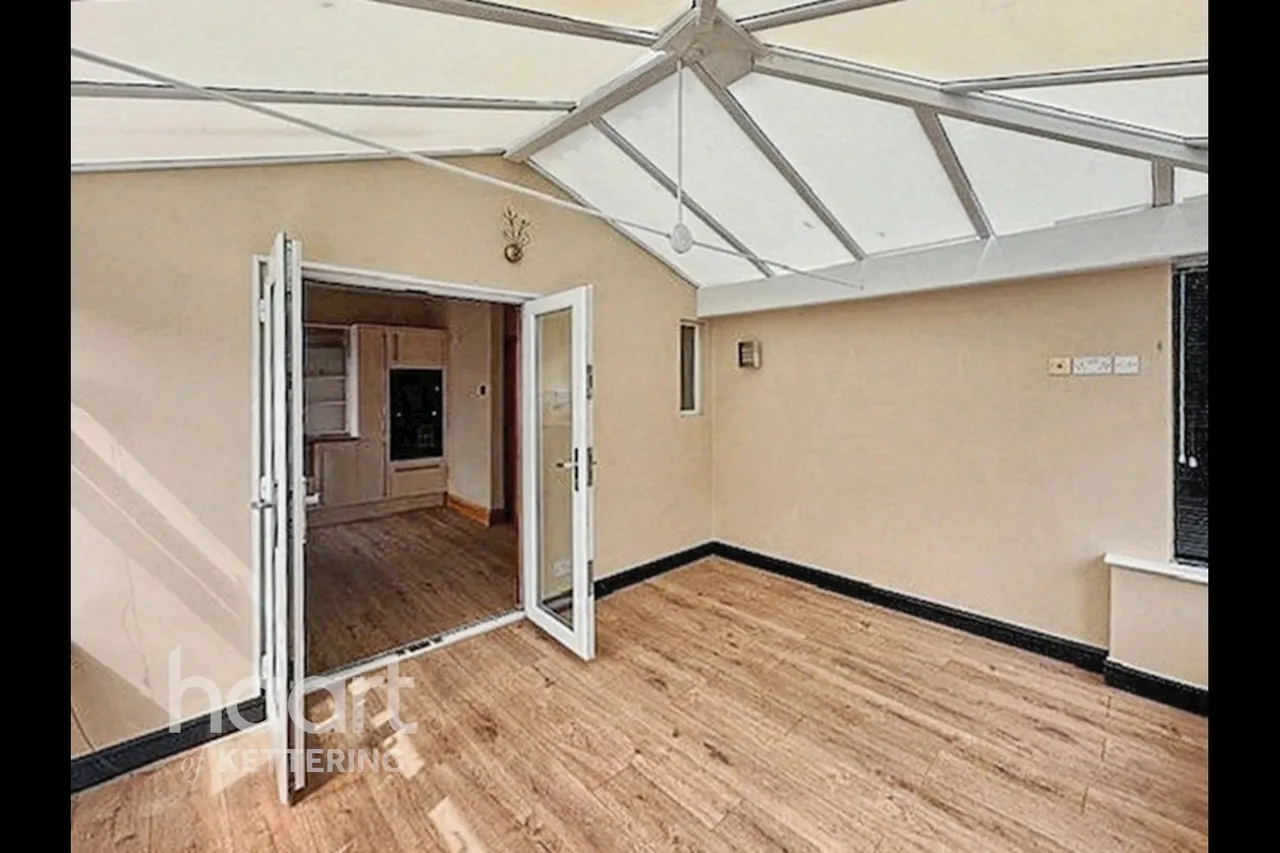 Lawson Street, Kettering, NN16, photo 8