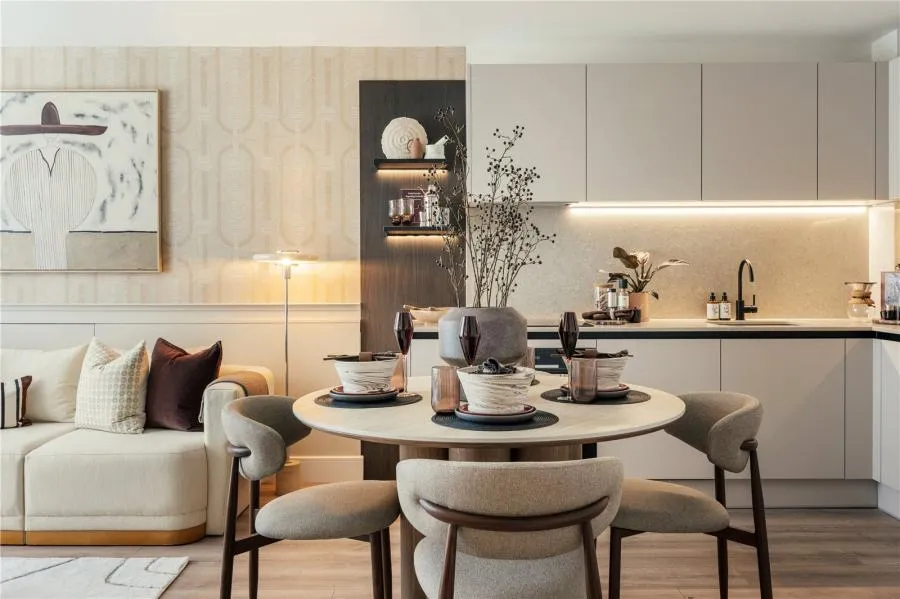 1 bed flat for sale, Stoke Gardens, SL1