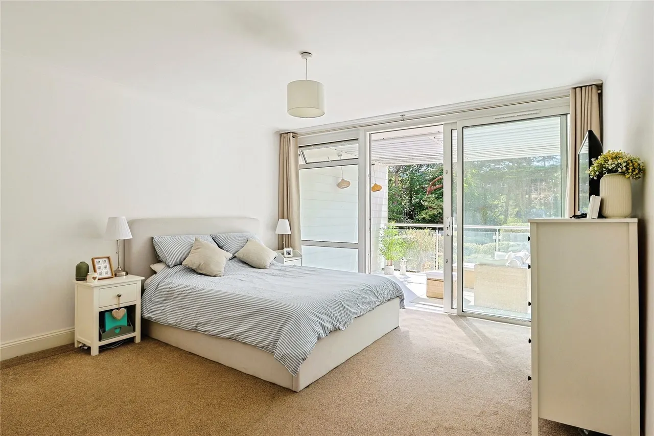 Admirals Walk, West Cliff, BH2, photo 11