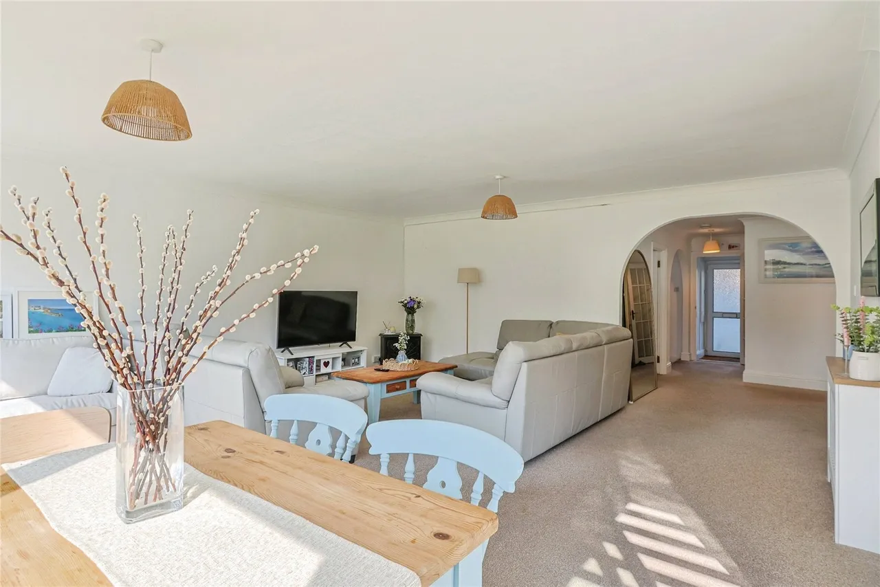 Admirals Walk, West Cliff, BH2, photo 9