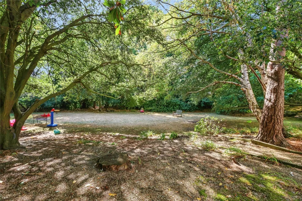 Admirals Walk, West Cliff, BH2, photo 17