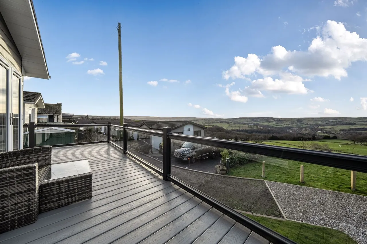 Ladstone Park, Sowerby Bridge, HX6, photo 5