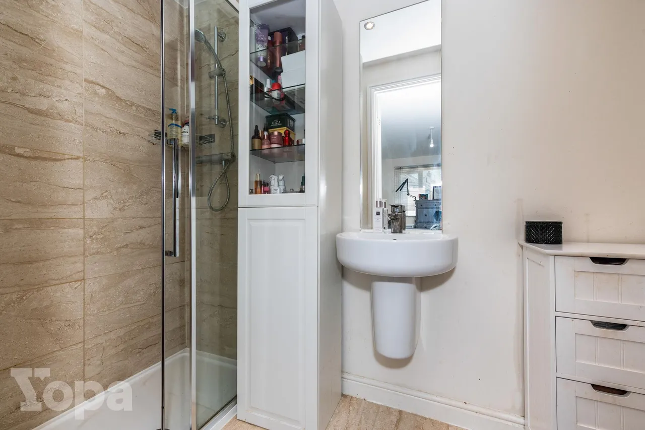 Ackers Drive, Swanscombe, DA10, photo 12