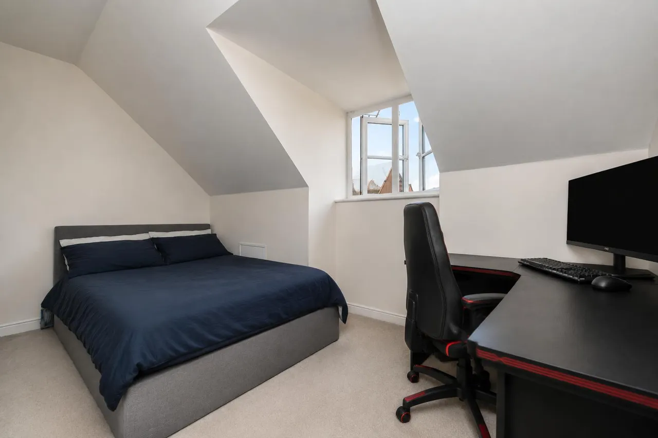 Ackers Drive, Swanscombe, DA10, photo 17