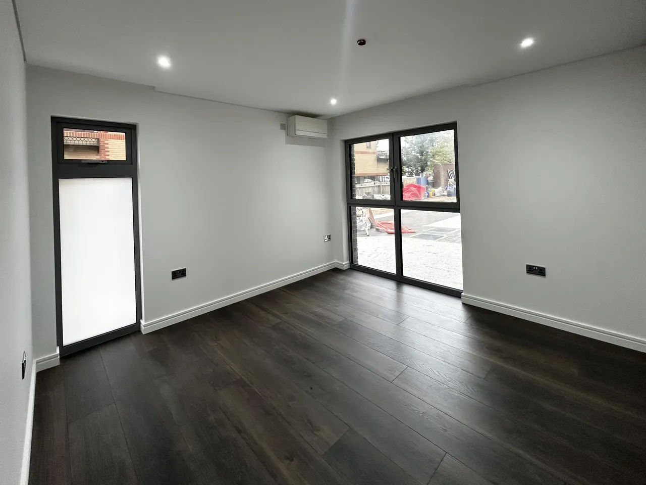 Oxford Road, HP19, photo 3