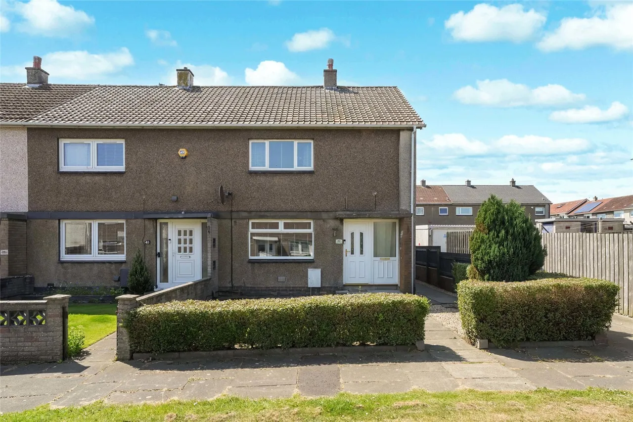2 bed house for sale — Windmill Green, Kirkcaldy, Fife, KY1