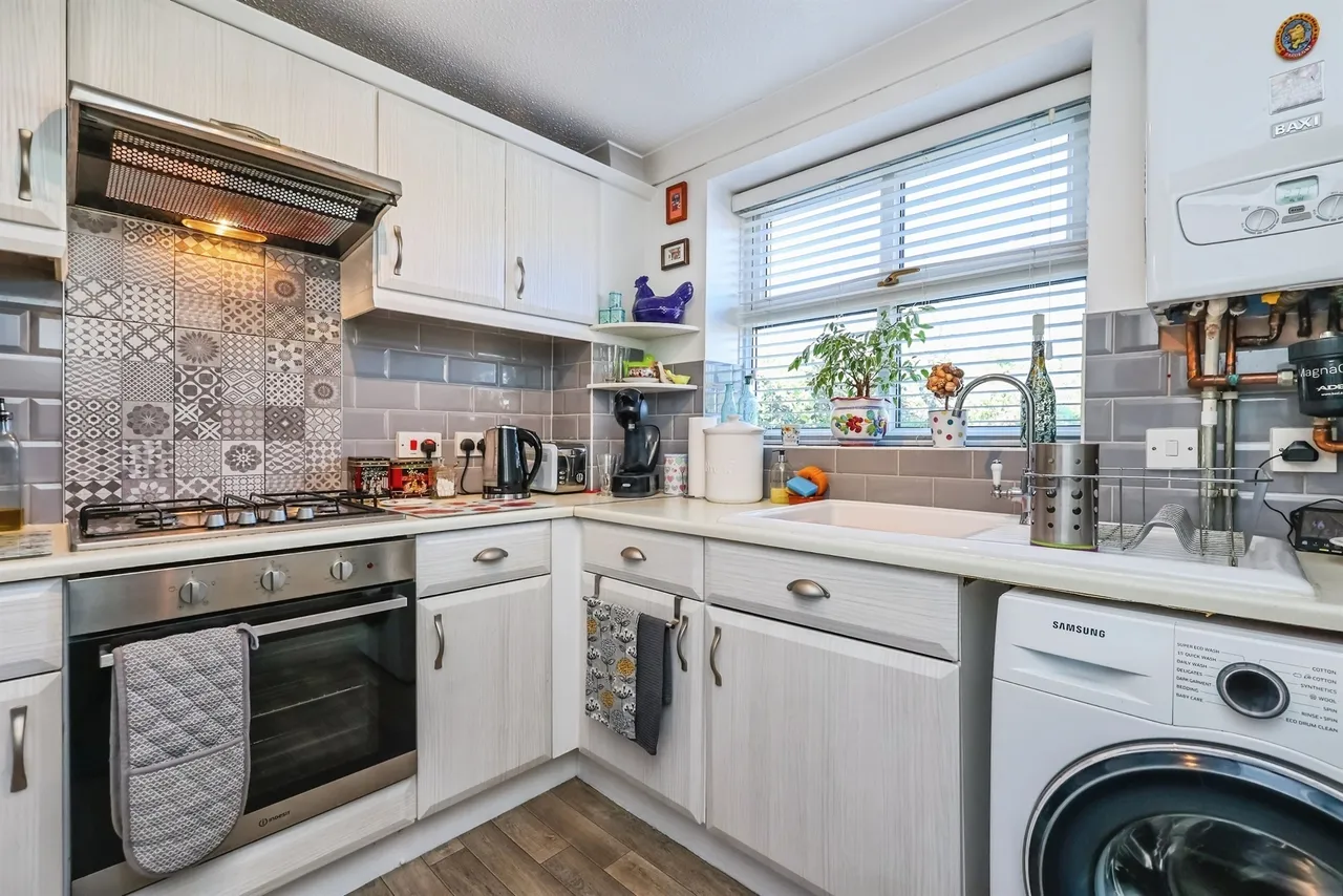 Upton Close, Heanor, DE75, photo 8