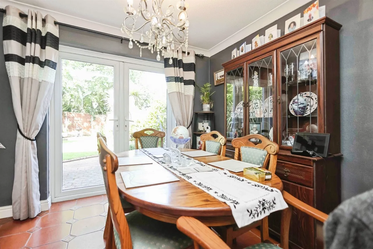 Castle Crescent, Birmingham, B36, photo 5