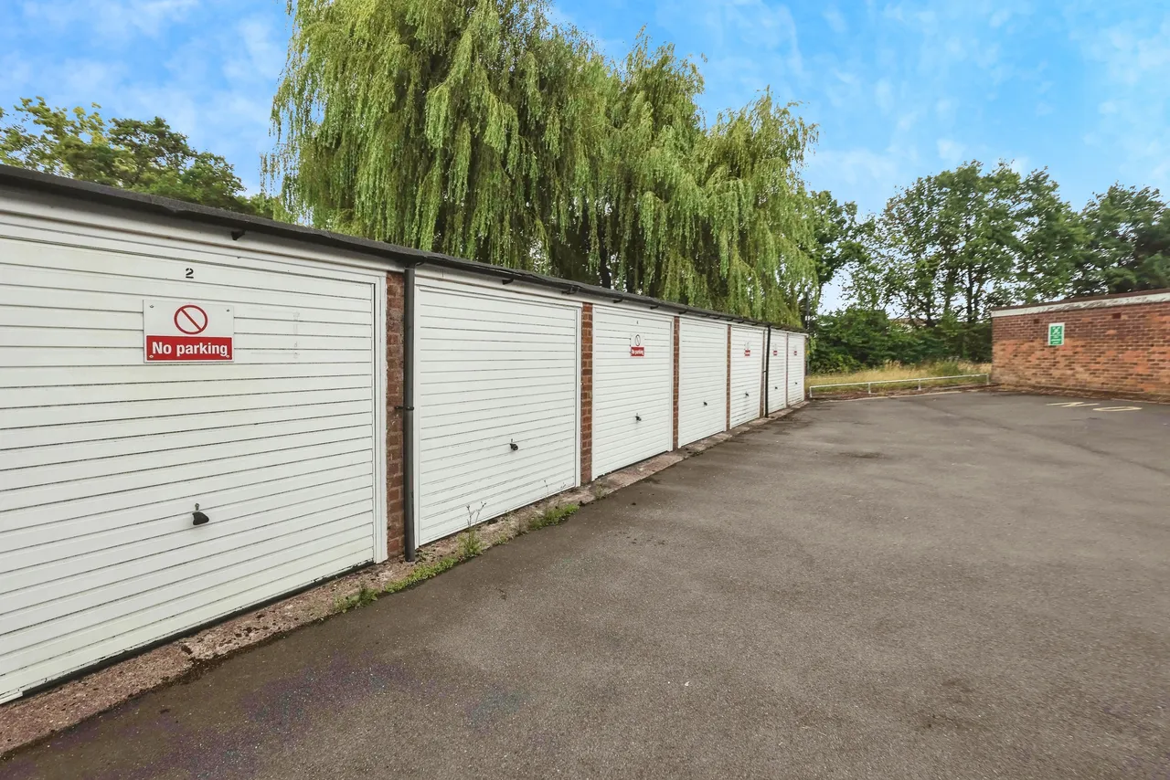 Field Lane, Birmingham, B32, photo 13