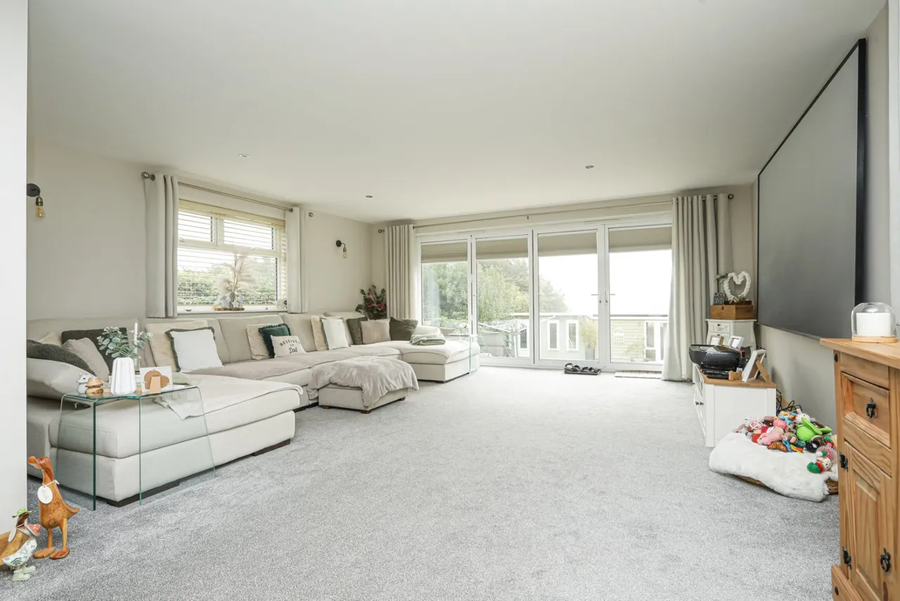 St. Vincent Road, St. Margarets-at-Cliffe, CT15, photo 2
