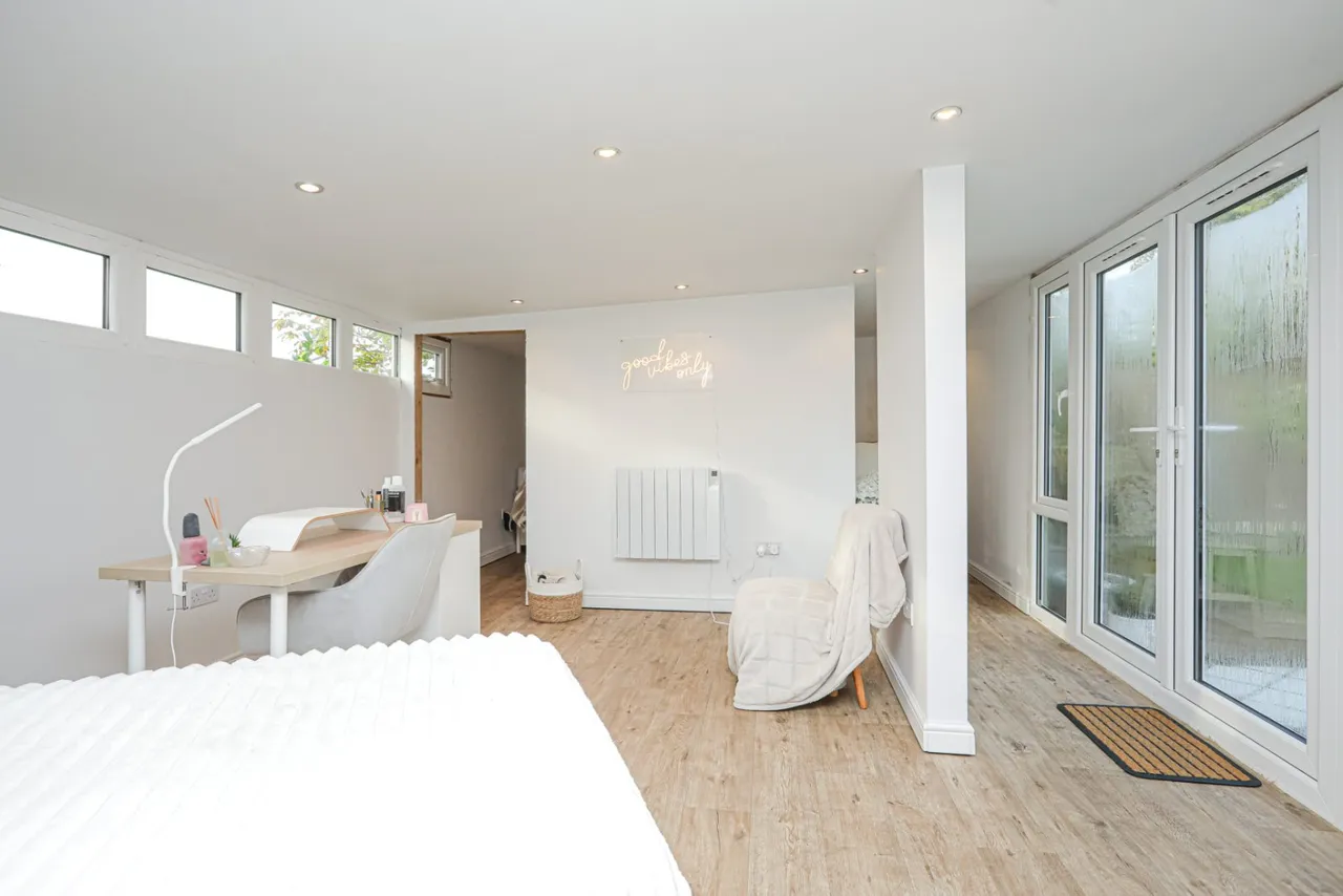 St. Vincent Road, St. Margarets-at-Cliffe, CT15, photo 22